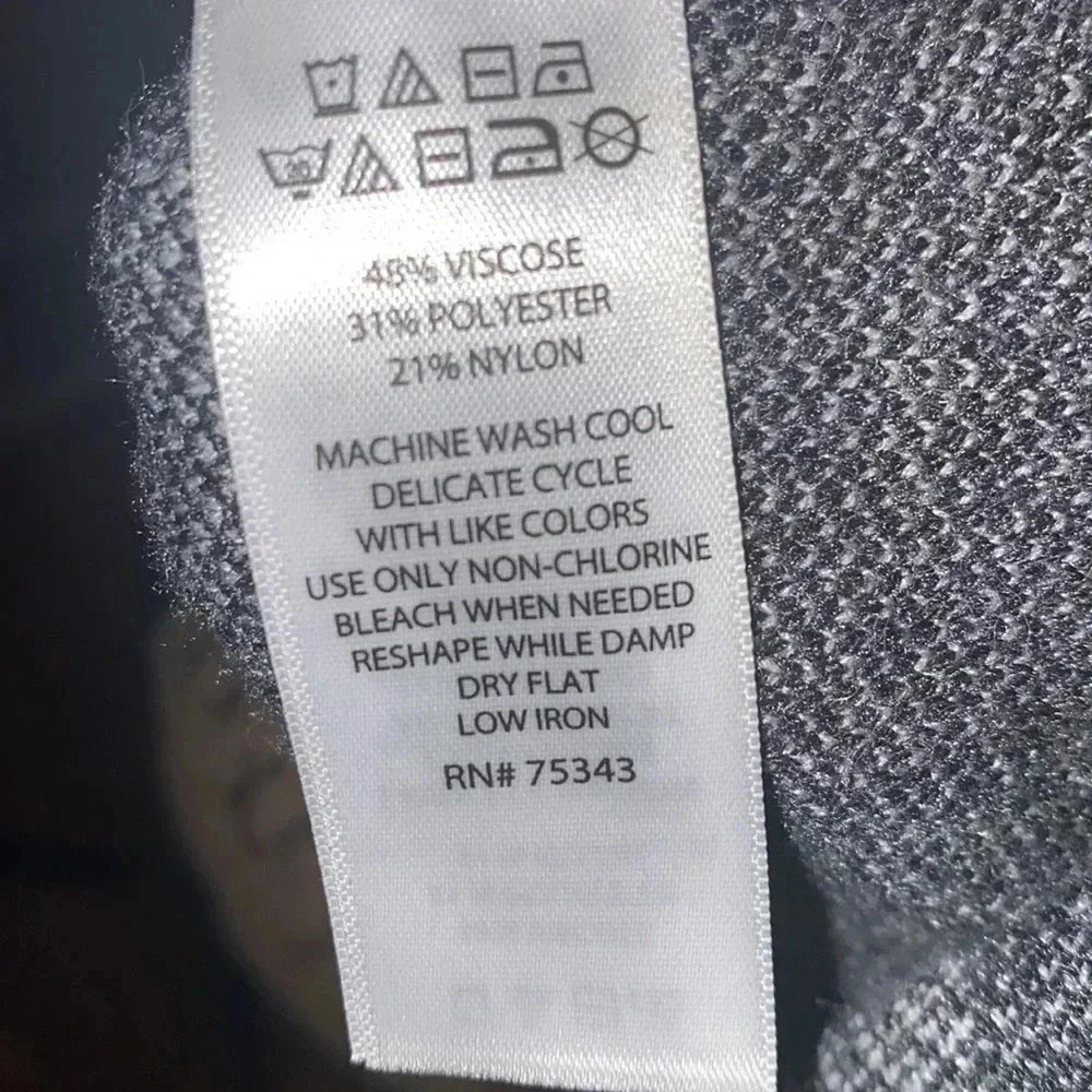 Max Studio Sweater - Picture 5 of 5